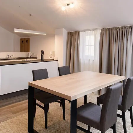Apartament Kaiser Max Design *