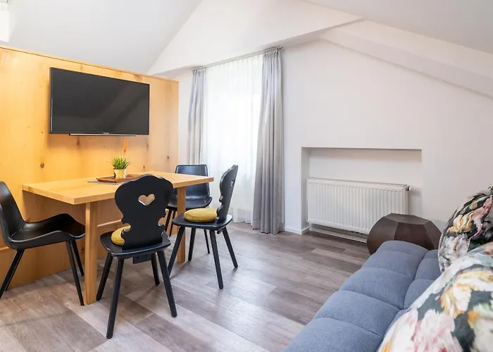 Kaiser Max Design Apartment *