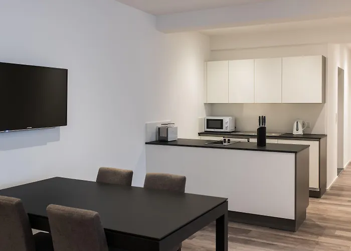 Kaiser Max Design Apartment *